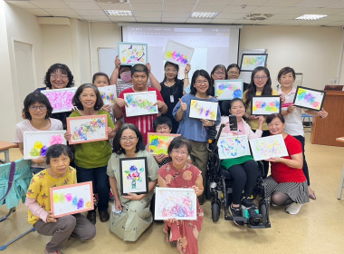 團體合照(粉彩)